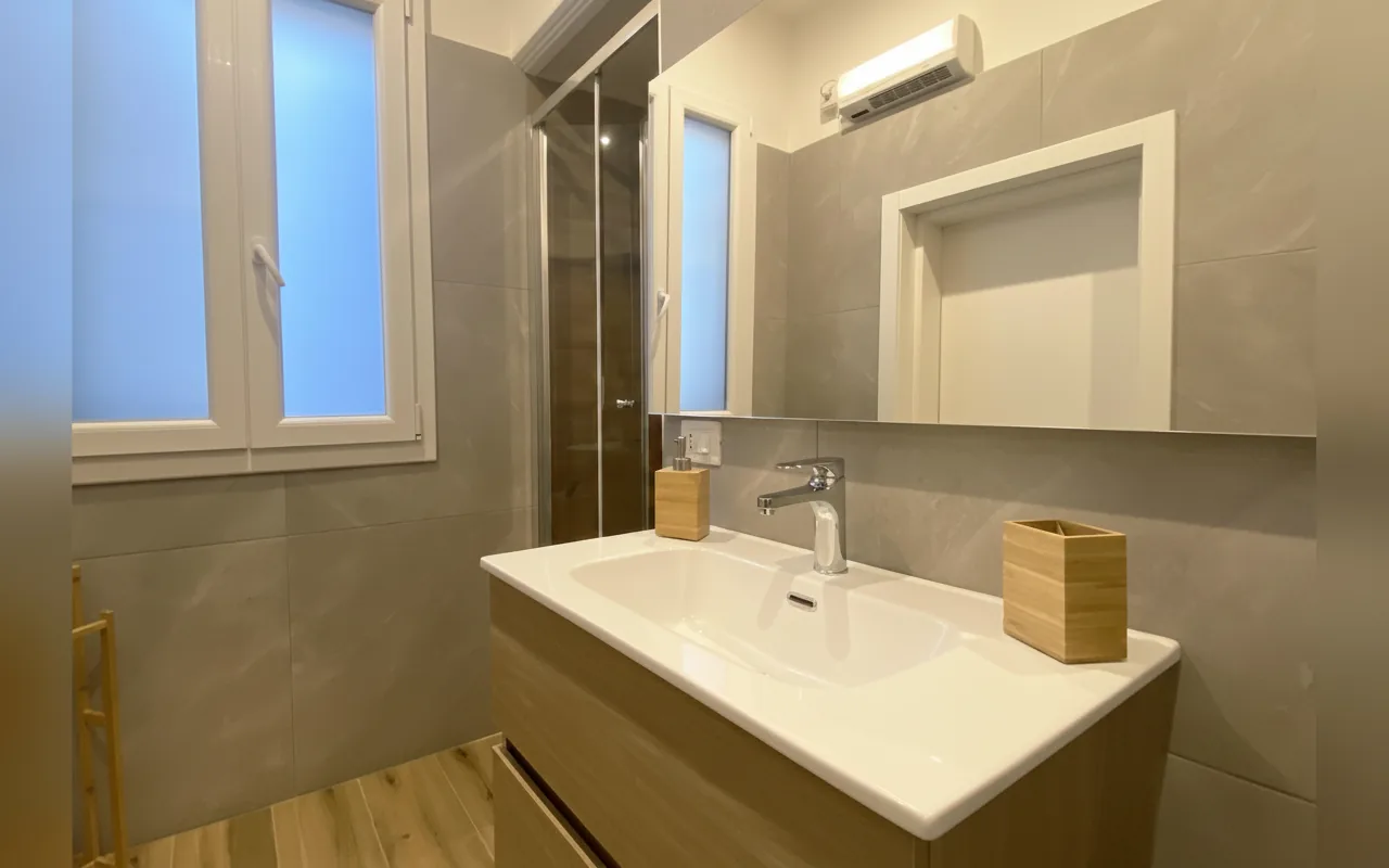 Camera con bagno privato — Sami B&B, Taranto (Puglia) (foto 25)