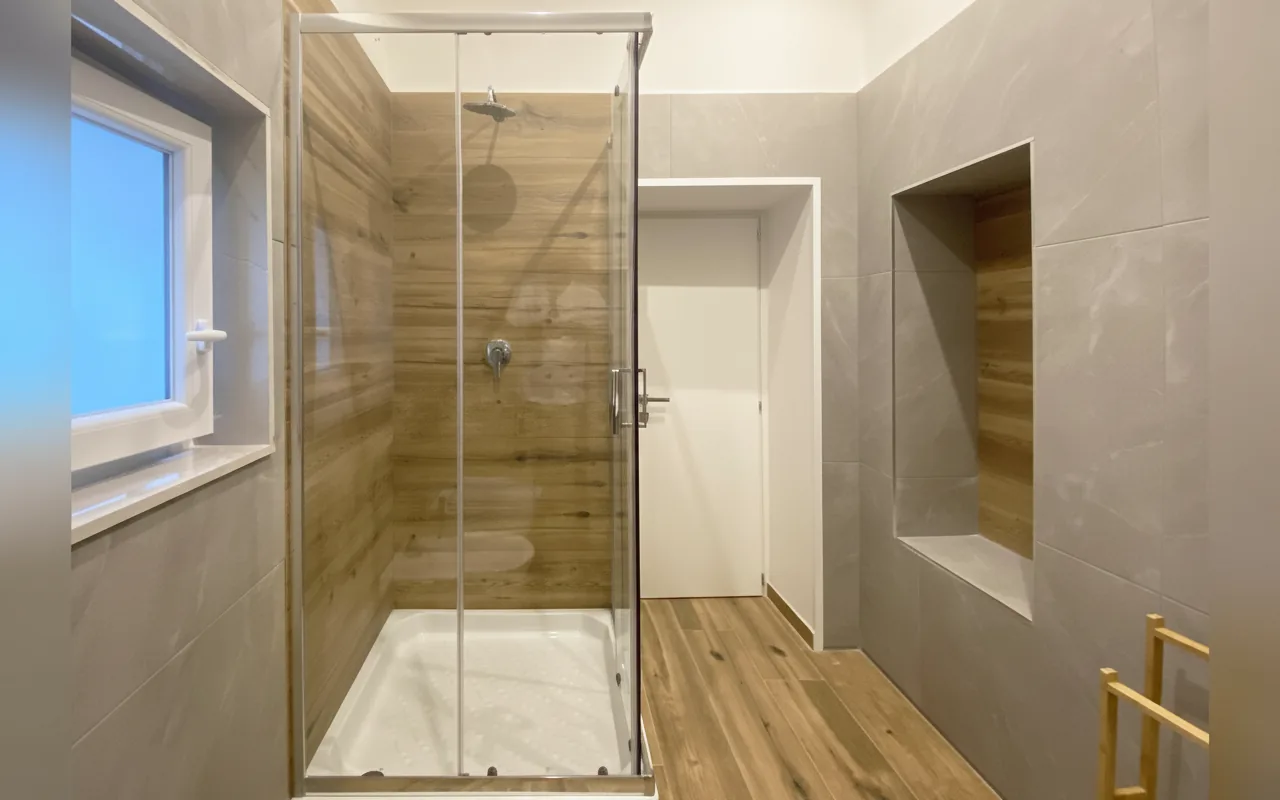 Camera con bagno privato — Sami B&B, Taranto (Puglia) (foto 35)
