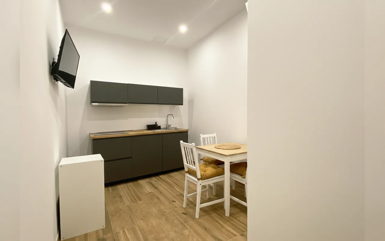 Camera con bagno privato — Sami B&B, Taranto (Puglia) (foto 43)