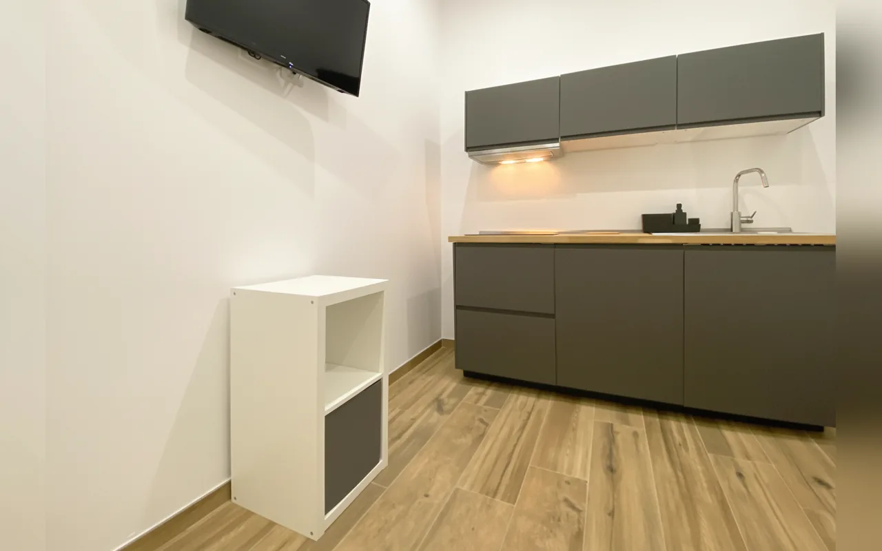 Camera con bagno privato — Sami B&B, Taranto (Puglia) (foto 45)